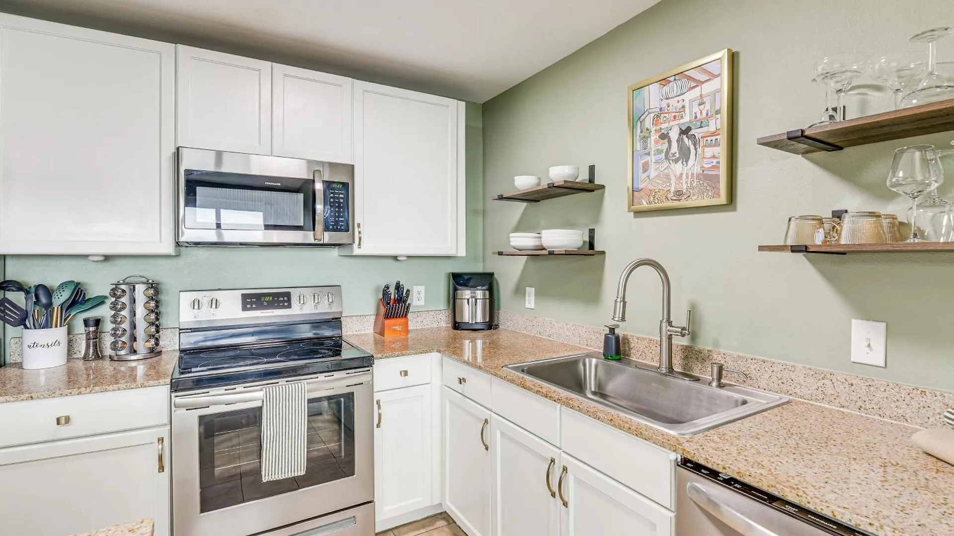 Apartment Happy Cows Retreat In Pcb With Lagoon Views! Panama City Beach