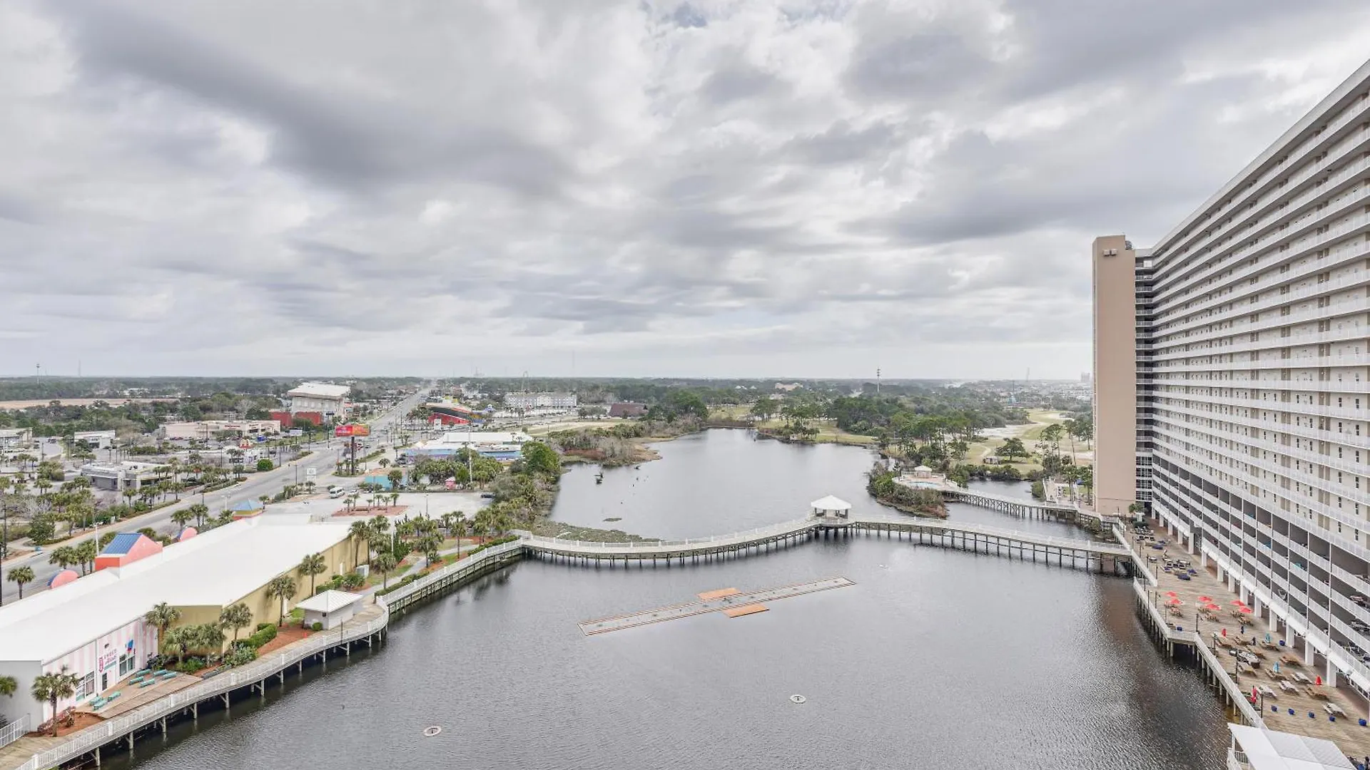 Apartment Happy Cows Retreat In Pcb With Lagoon Views! Panama City Beach